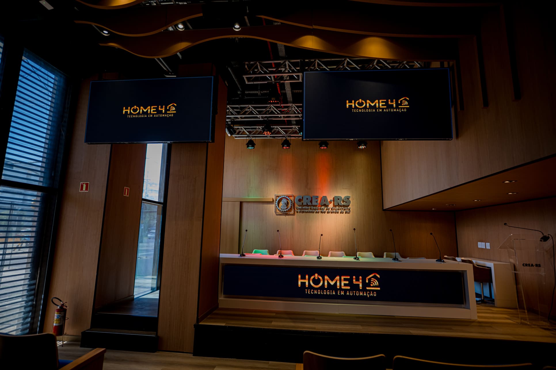 Home4-14